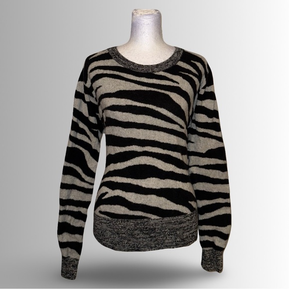 Banana Republic Italian Merino Wool, Wool Blend Zebra Striped Sweater, Size XL - Picture 3 of 8